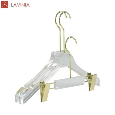 Акрилни закачалки за дрехи