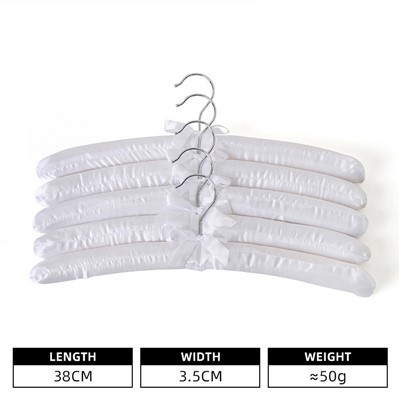 Хотелски закачалки с подплата от сатен